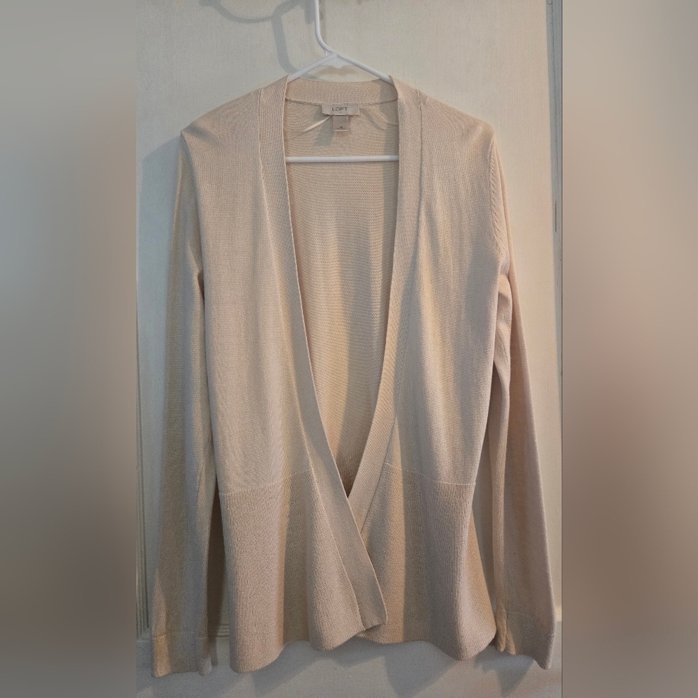 NWOT | Ann Taylor LOFT | Women's Knit Cardigan | Size: Medium | Color: Cream - Picture 5 of 13